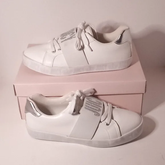 Juicy Couture "JUICY CHAYA" π - Picture 2 of 12